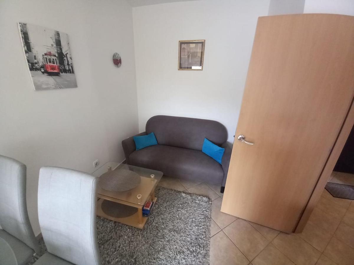 Stan U Centru Apartment Podgorica Exterior photo